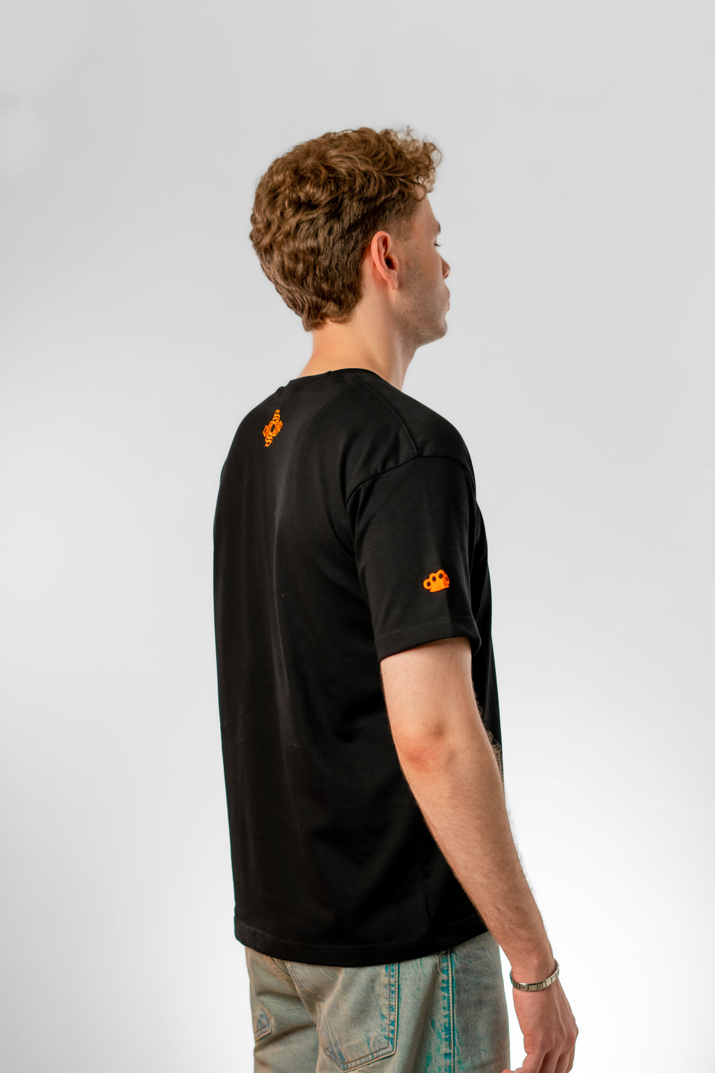 NO ESCAPE TEE