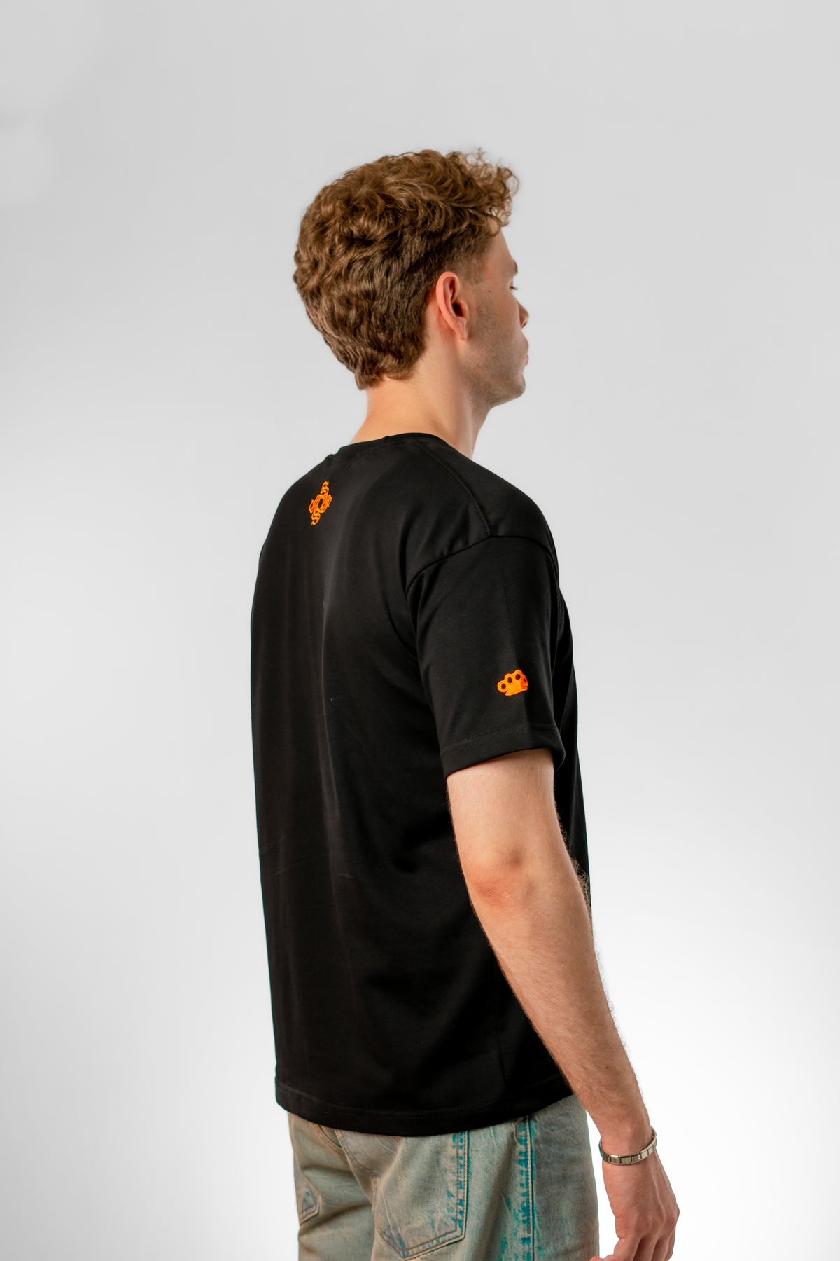 NO ESCAPE TEE